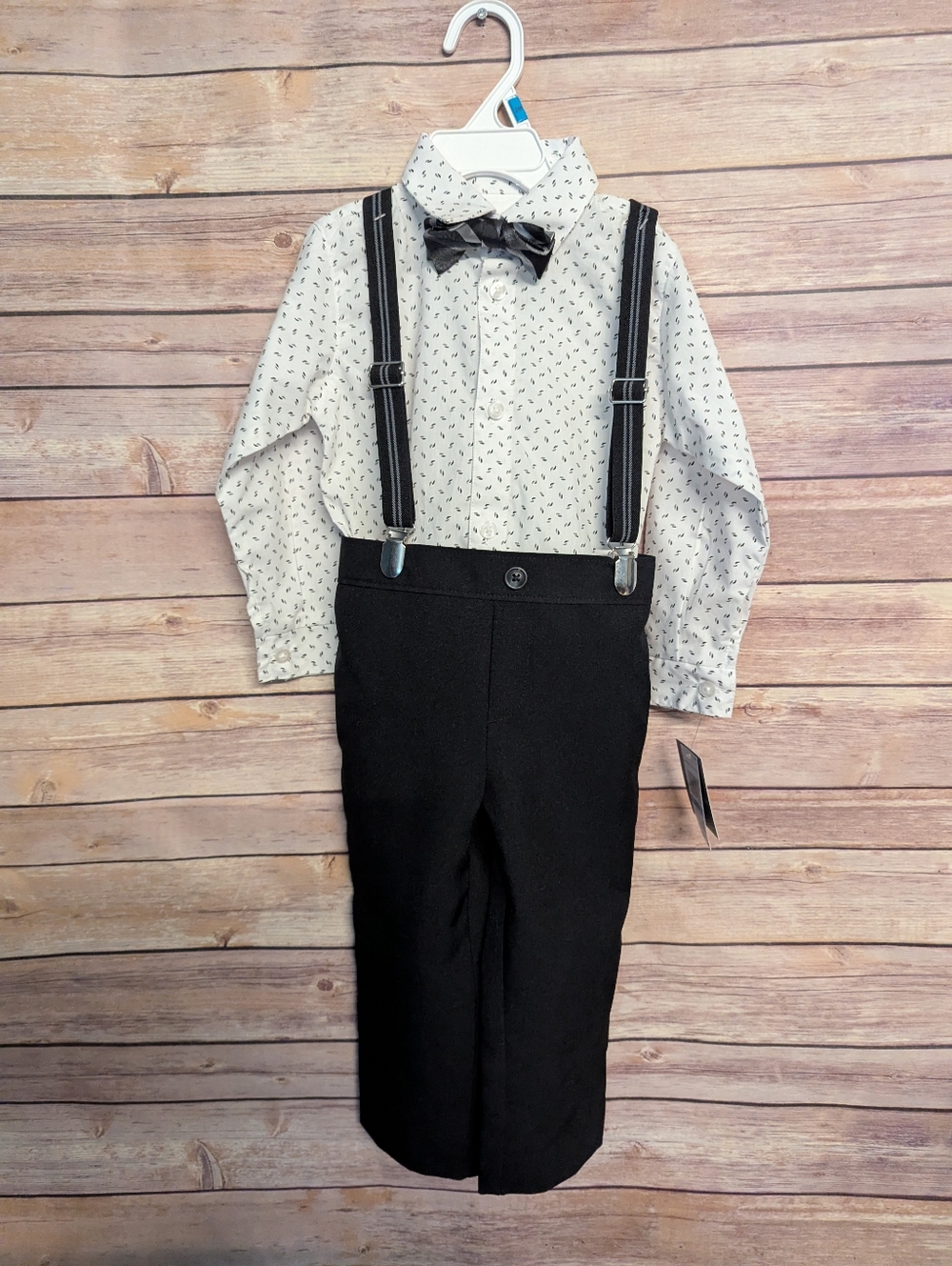 Van Heusen Baby Boy 24M 4 Piece Dress Outfit Shirt Pants Suspenders Bow Tie NWT
